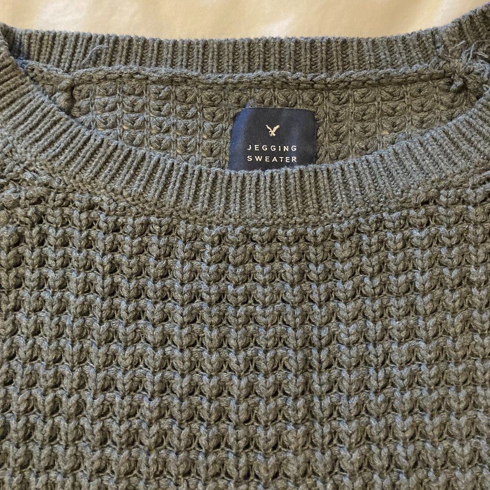 American Eagle Jegging Sweater